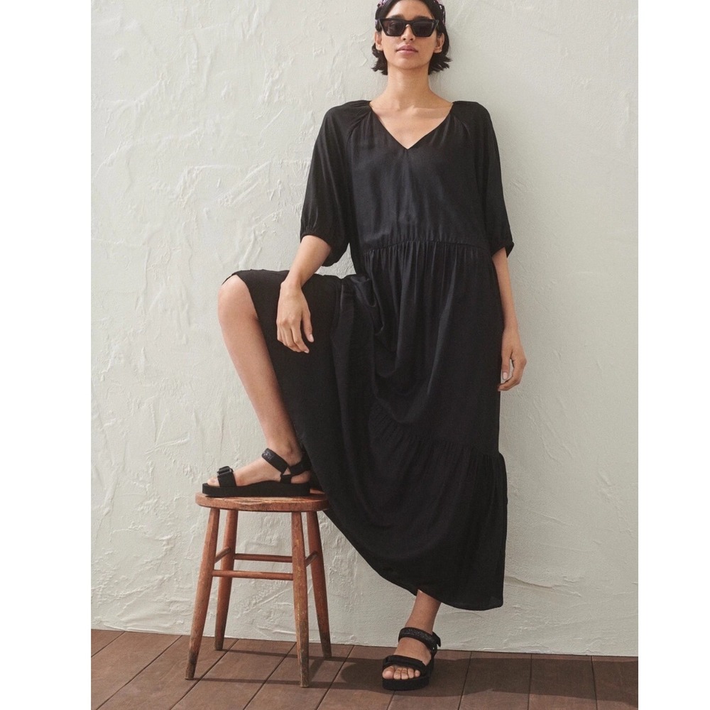 HM Black V-Neck Tiered Maxi Dress Puff Sleeve Viscose Boho M